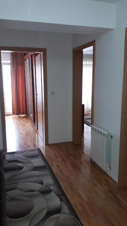 אוהריד Apartman Edina מראה חיצוני תמונה