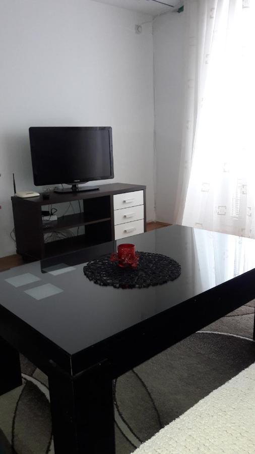 אוהריד Apartman Edina מראה חיצוני תמונה