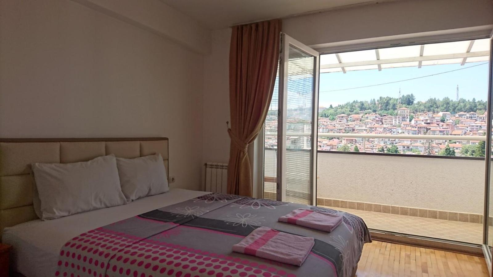 אוהריד Apartman Edina מראה חיצוני תמונה