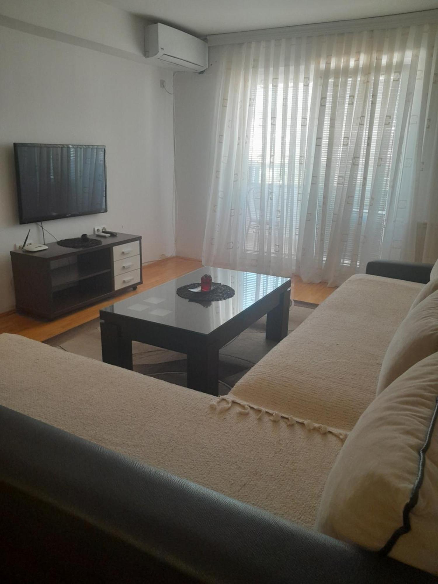 אוהריד Apartman Edina מראה חיצוני תמונה